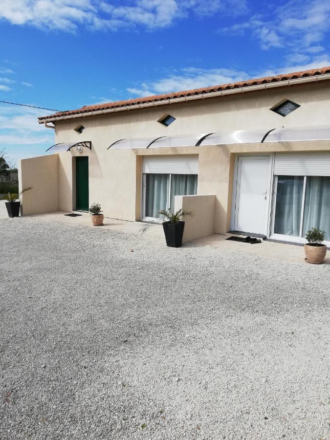 Bed and Breakfast La Mancine Laulan Jau-Dignac-et-Loirac Exterior foto